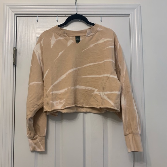 Tie Dye Cropped Pullover - Picture 3 of 5